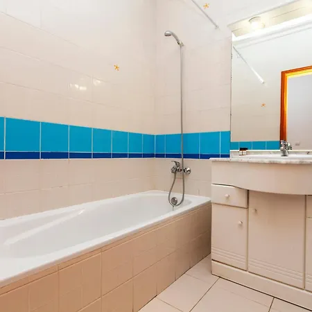 Апартаменты River View In Лагуш